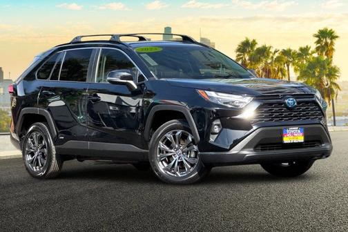 2023 Toyota RAV4 Hybrid XLE Premium