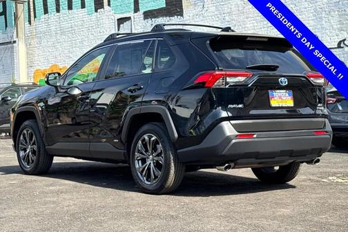 2023 Toyota RAV4 Hybrid XLE Premium