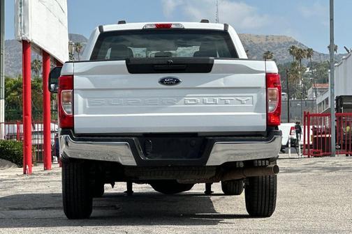 Oxford White 2022 Ford F-250