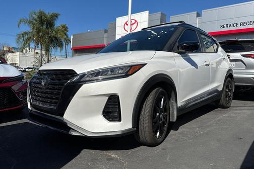 2021 Nissan Kicks SR
