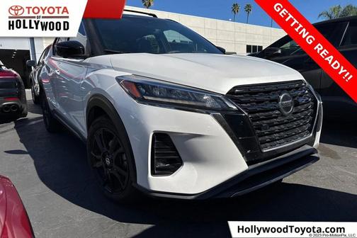 2021 Nissan Kicks SR