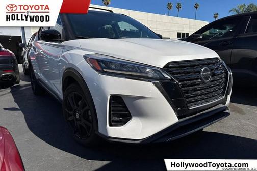 2021 Nissan Kicks SR