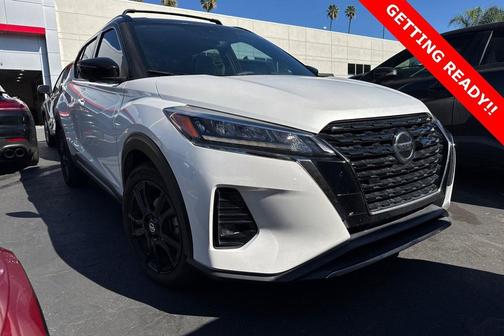 2021 Nissan Kicks SR