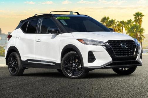 2021 Nissan Kicks SR