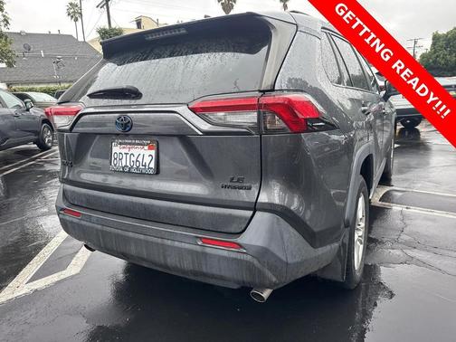 2020 Toyota RAV4 Hybrid LE