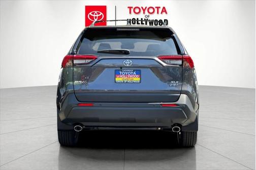 2025 Toyota RAV4 Hybrid XLE Premium