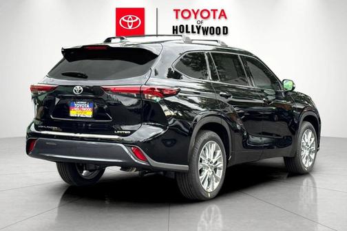 2025 Toyota Highlander Limited