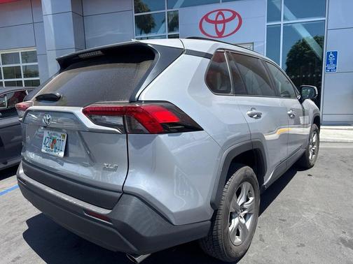 Silver Sky 2024 Toyota RAV4 XLE