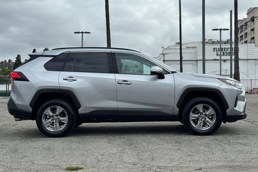 Silver Sky 2024 Toyota RAV4 XLE