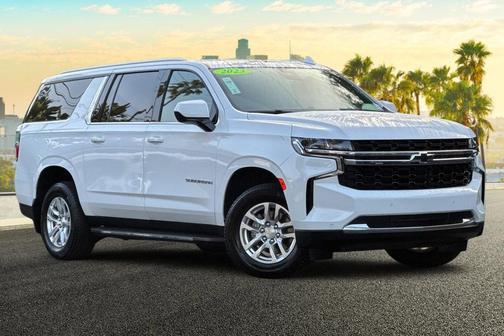2023 Chevrolet Suburban LS