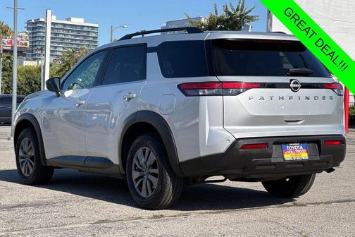 Brilliant Silver 2025 Nissan Pathfinder SV FWD