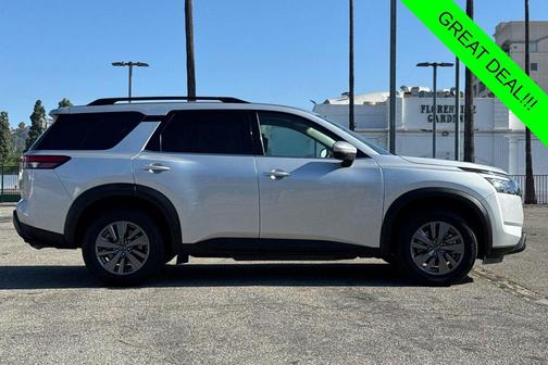 Brilliant Silver 2025 Nissan Pathfinder SV FWD