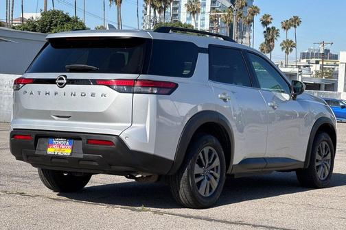 Brilliant Silver 2025 Nissan Pathfinder SV FWD