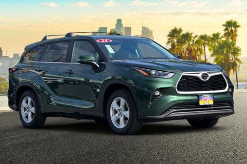 2024 Toyota Highlander LE