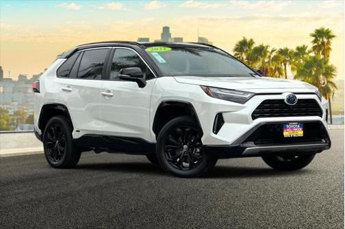 2022 Toyota RAV4 Hybrid SE