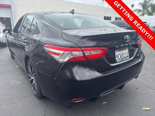 2020 Toyota Camry SE