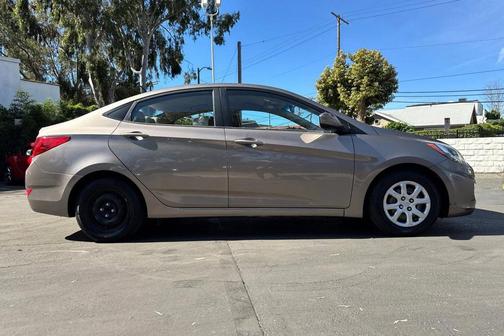 2014 Hyundai Accent GLS
