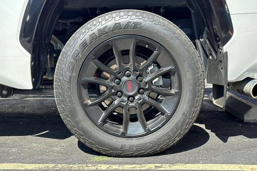 Pearl 2023 Toyota Tundra Hybrid 1794 Edition