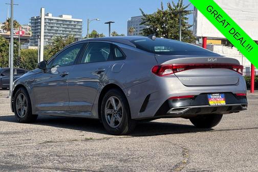 Everlasting Silver 2023 Kia K5 LXS