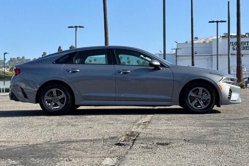 Everlasting Silver 2023 Kia K5 LXS