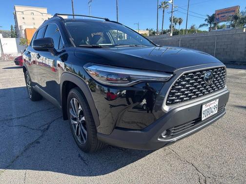 2022 Toyota Corolla Cross XLE