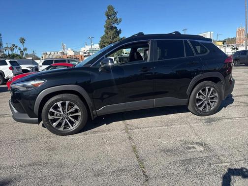 2022 Toyota Corolla Cross XLE