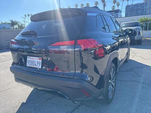 2022 Toyota Corolla Cross XLE