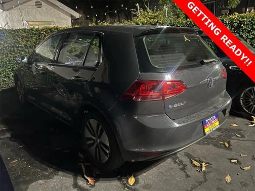 2016 Volkswagen e-Golf SE