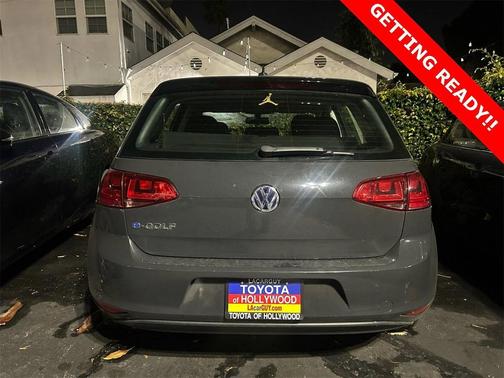 2016 Volkswagen e-Golf SE