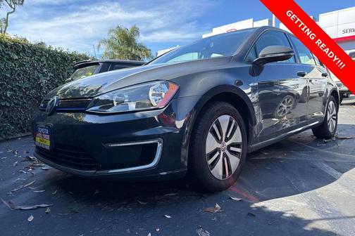 2016 Volkswagen e-Golf SE