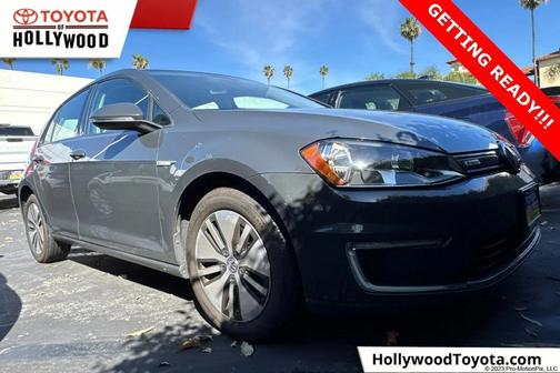 2016 Volkswagen e-Golf SE