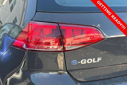 2016 Volkswagen e-Golf SE