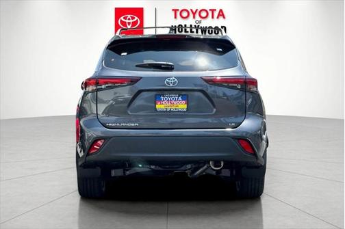 2025 Toyota Highlander LE