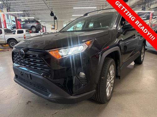 2019 Toyota RAV4 XLE Premium