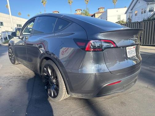 2022 Tesla Model Y Performance Dual Motor All-Wheel Drive