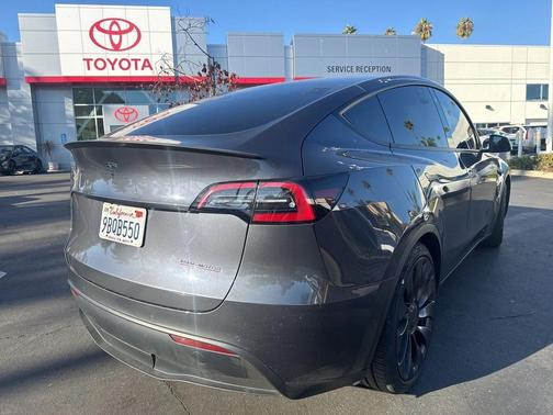 2022 Tesla Model Y Performance Dual Motor All-Wheel Drive