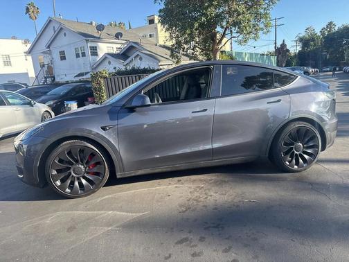 2022 Tesla Model Y Performance Dual Motor All-Wheel Drive