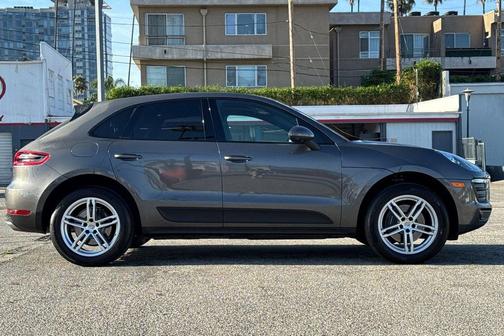 2018 Porsche Macan Macan