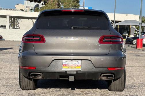 2018 Porsche Macan Macan