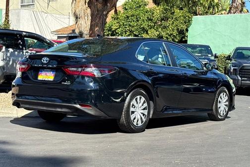 2022 Toyota Camry LE