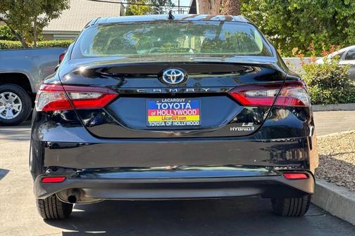 2022 Toyota Camry LE