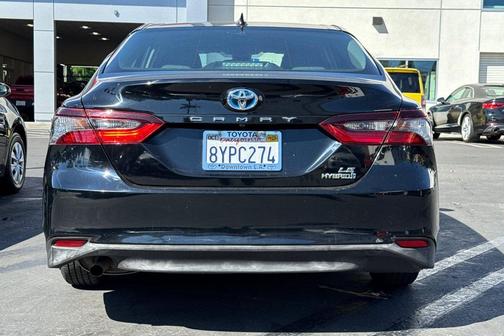 2022 Toyota Camry LE