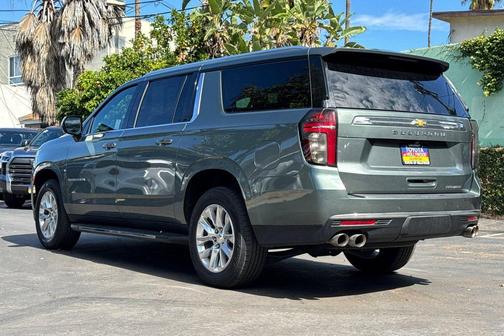 2023 Chevrolet Suburban Premier