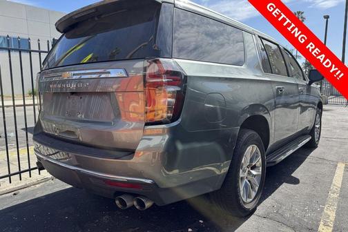 2023 Chevrolet Suburban Premier