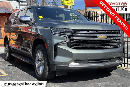 2023 Chevrolet Suburban Premier