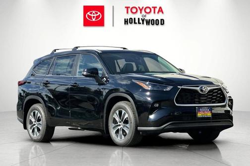 2026 Toyota Highlander XLE