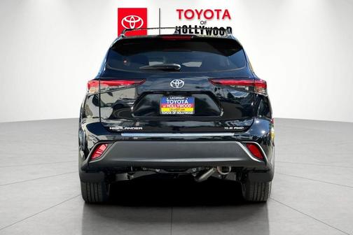 2026 Toyota Highlander XLE
