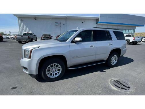 Quicksilver Metallic 2017 GMC Yukon SLT