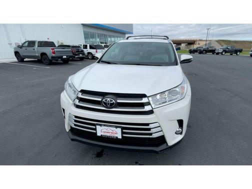 Blizzard Pearl 2018 Toyota Highlander XLE