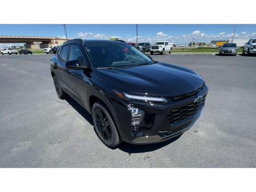 Mosaic Black Metallic 2026 Chevrolet Trax ACTIV